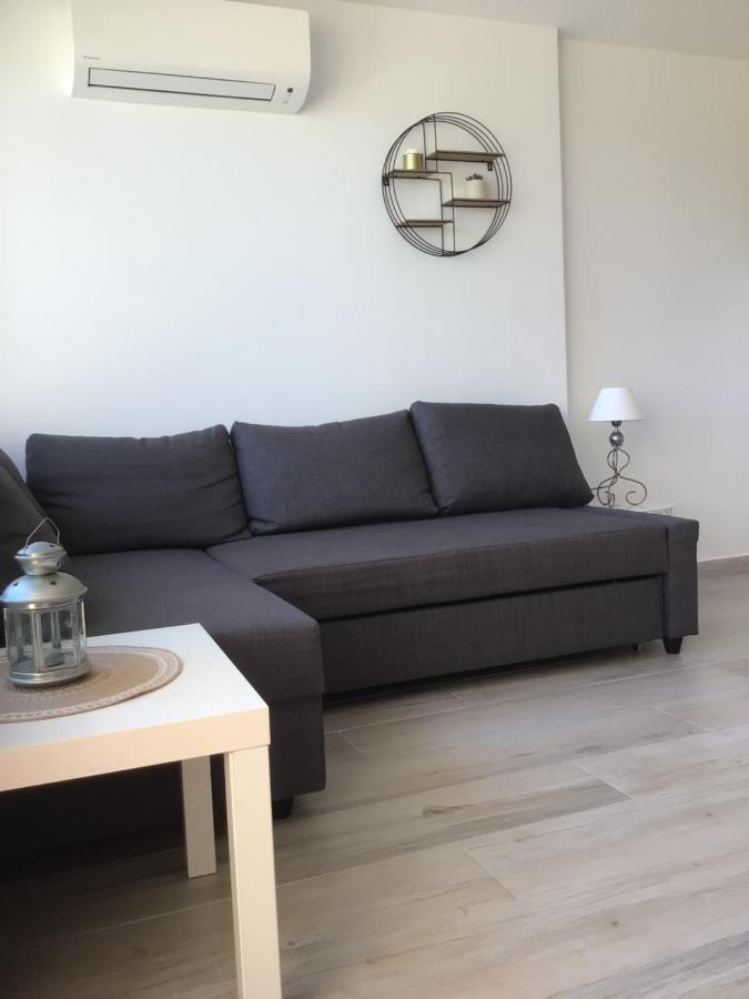 Appartement Pieds Dans L'Eau Vue Mer Bormes Les Mimosas Buitenkant foto