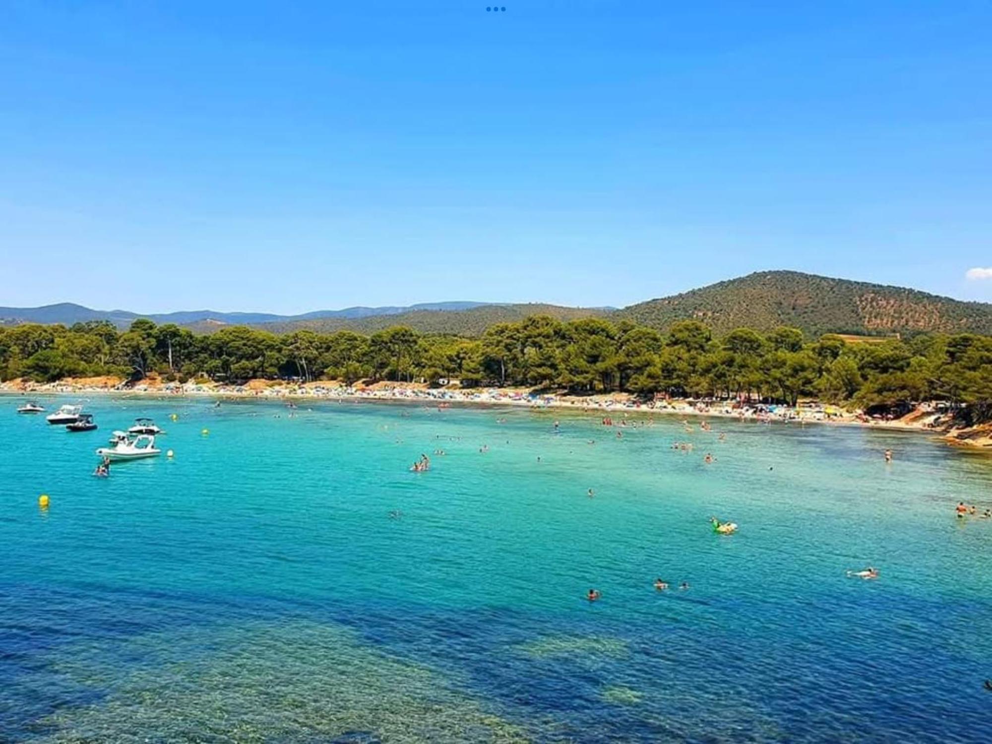 Appartement Pieds Dans L'Eau Vue Mer Bormes Les Mimosas Buitenkant foto